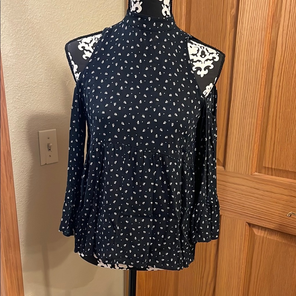 Women's Black Floral Top